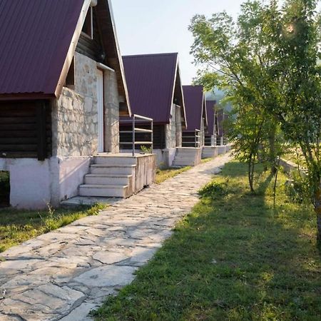 Etno Selo Bastadur Цетине Экстерьер фото